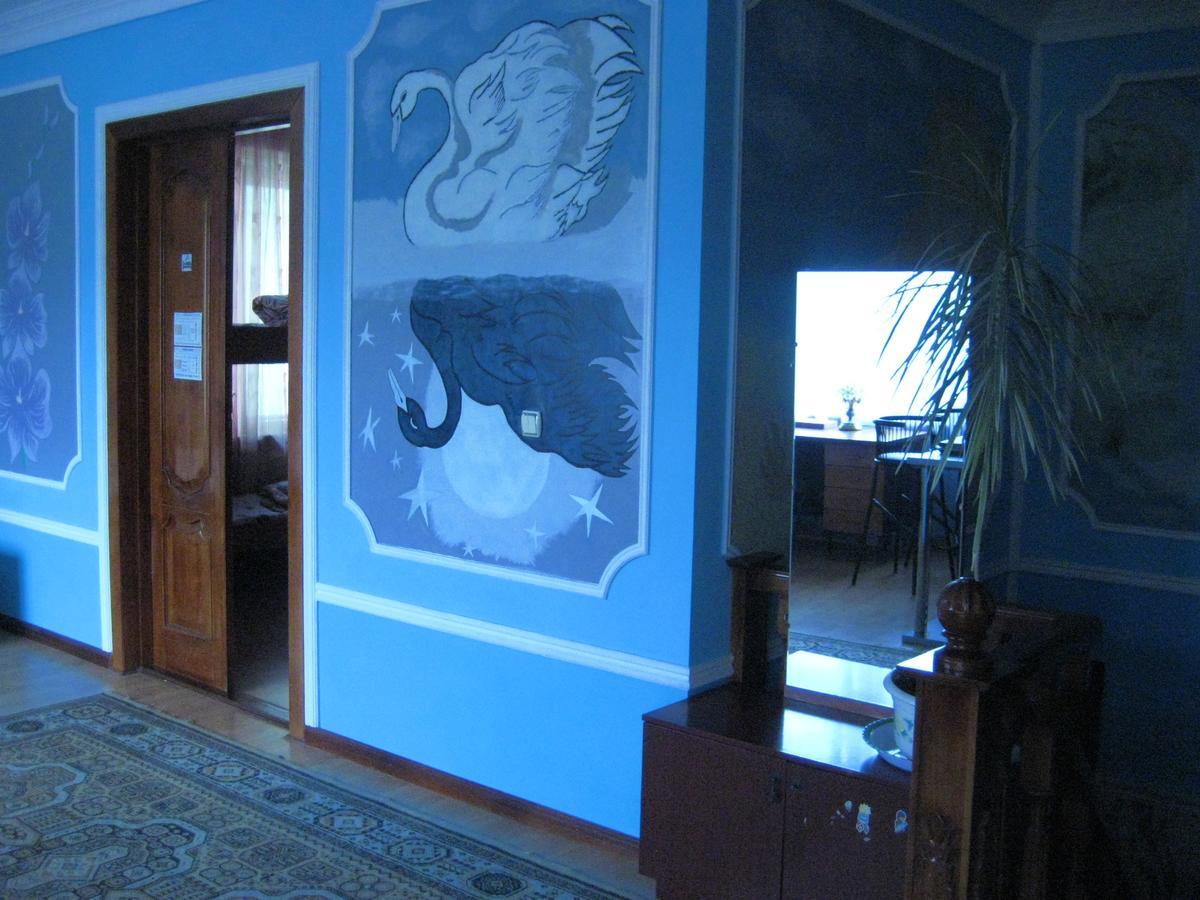Shymhostle Hostel Шимкент Екстериор снимка